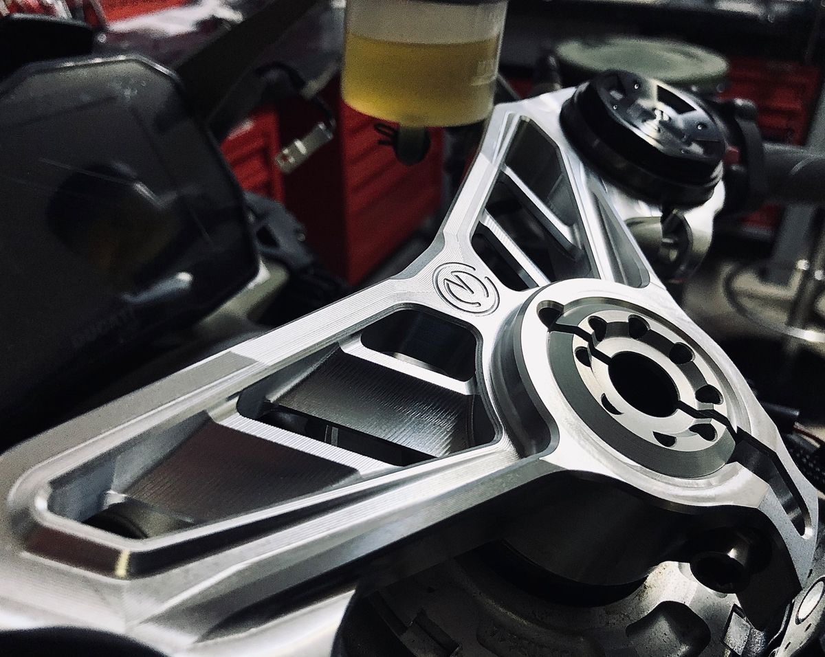 Motocorse Billet Aluminum Upper Triple Clamp (Yoke) for Ducati Panigale V4 / S / R / Speciale - 52mm Ohlins SBK Forks
